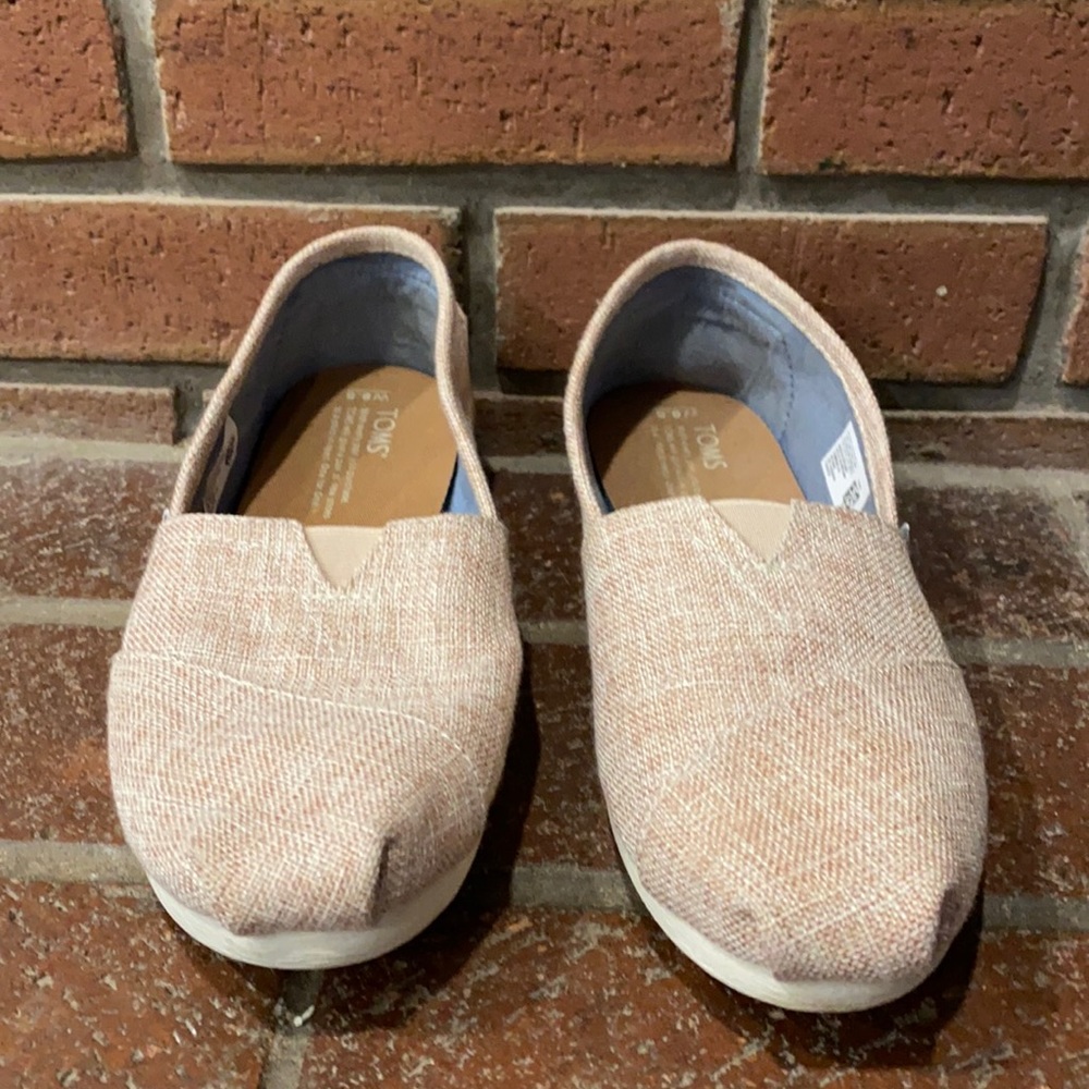 Toms Canvas Shoes
